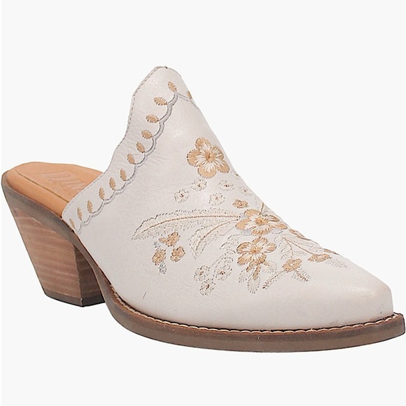 NWOT Dingo Wildflower Closed Toe Mules - Picture 1 of 8